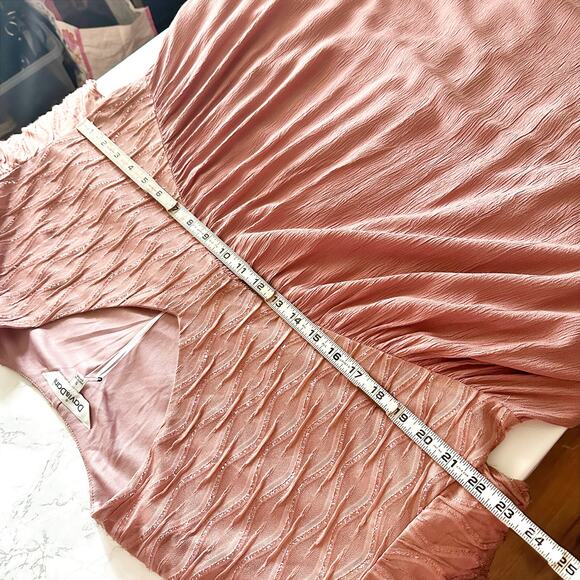 Davi & Dani Solid‎ V Neck Short Sleeve Dusty Rose Mini Dress Women's Size Small - Picture 12 of 14